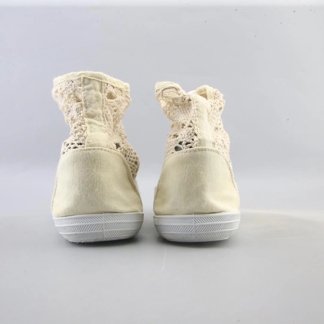 AMERICAN BRAND . outdoor ready shoe visuals