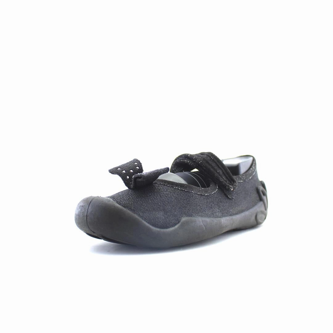 AMERICAN BRAND . outdoor ready shoe visuals