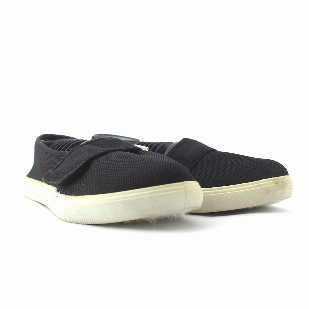 AMERICAN BRAND . outdoor ready shoe visuals