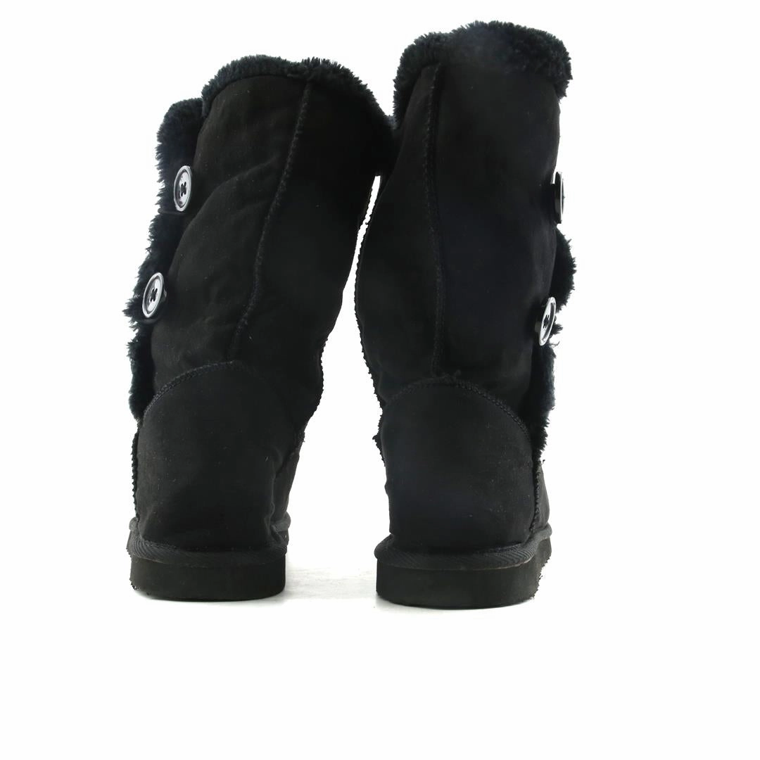 AMERICAN BRAND . outdoor ready shoe visuals