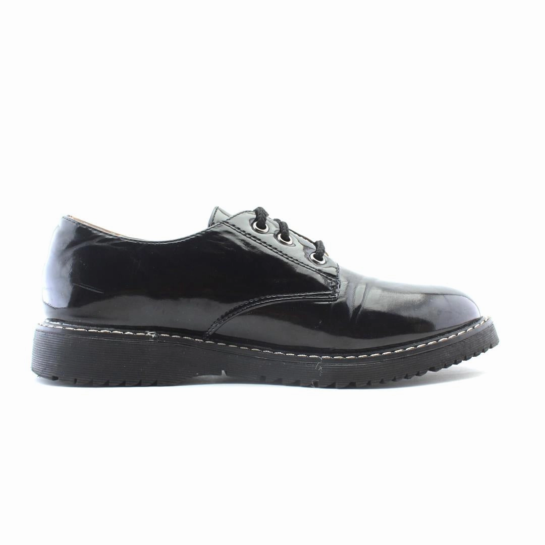 AMERICAN BRAND . outdoor ready shoe visuals