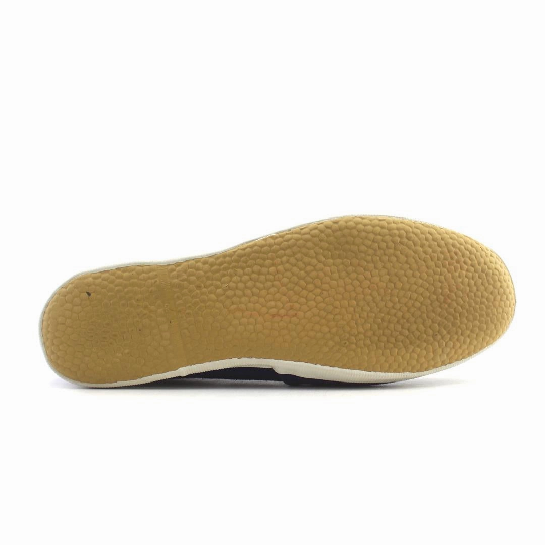 AMERICAN BRAND . outdoor ready shoe visuals