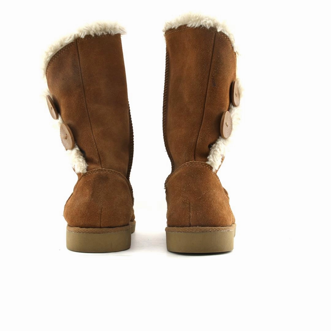 AMERICAN BRAND . outdoor ready shoe visuals