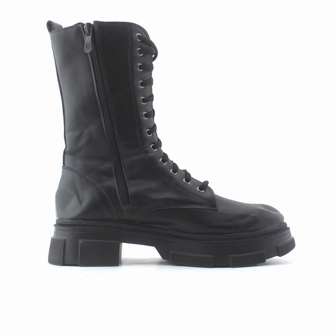 AMERICAN BRAND . outdoor ready shoe visuals