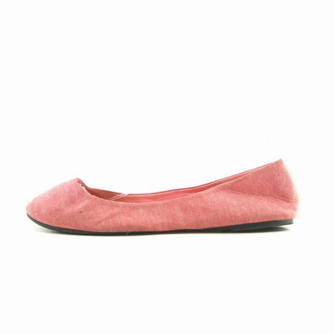 AMERICAN BRAND . outdoor ready shoe visuals