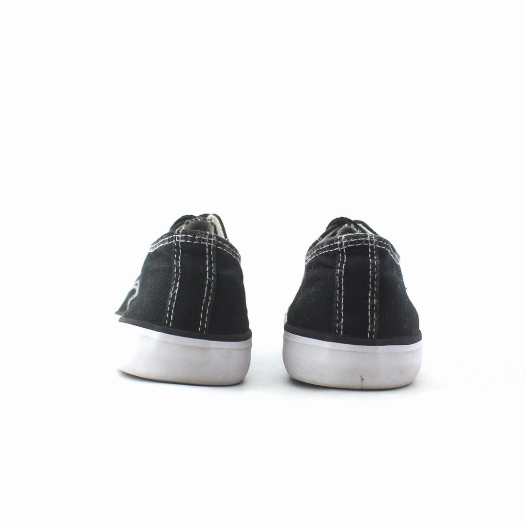AMERICAN BRAND . outdoor ready shoe visuals