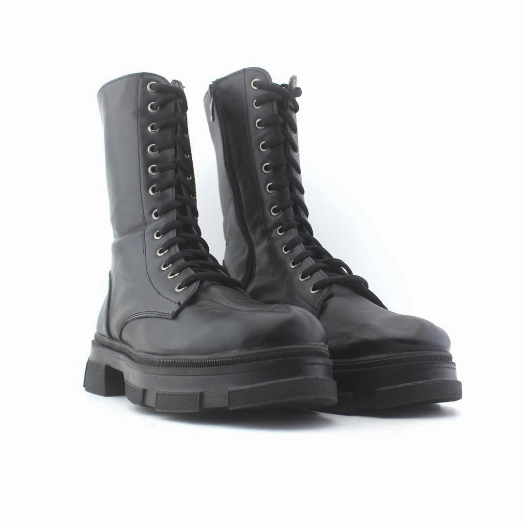 AMERICAN BRAND . outdoor ready shoe visuals