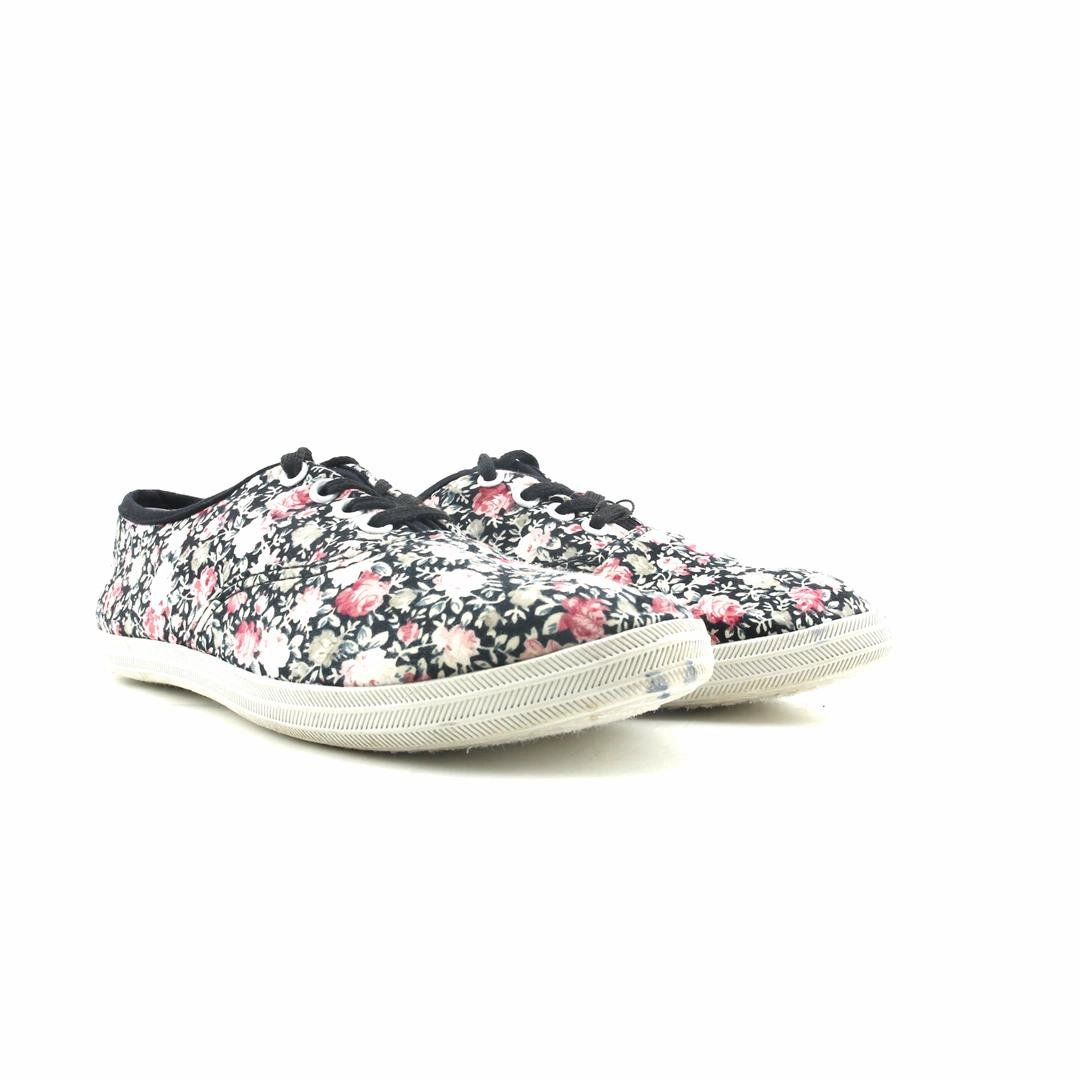 AMERICAN BRAND . outdoor ready shoe visuals