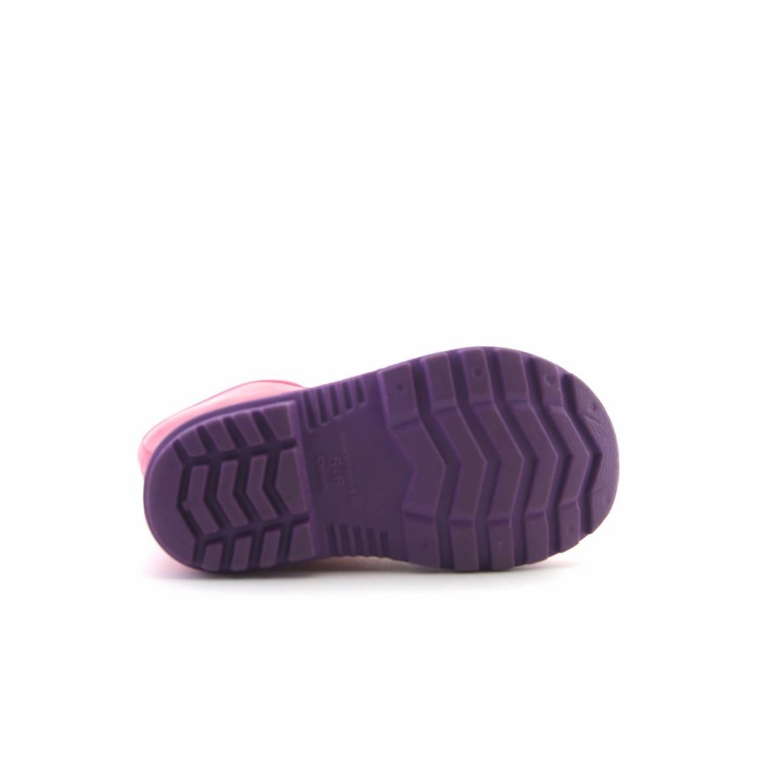 AMERICAN BRAND . outdoor ready shoe visuals