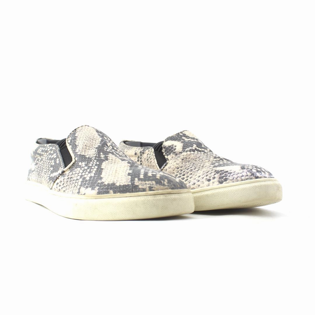 AMERICAN BRAND . outdoor ready shoe visuals