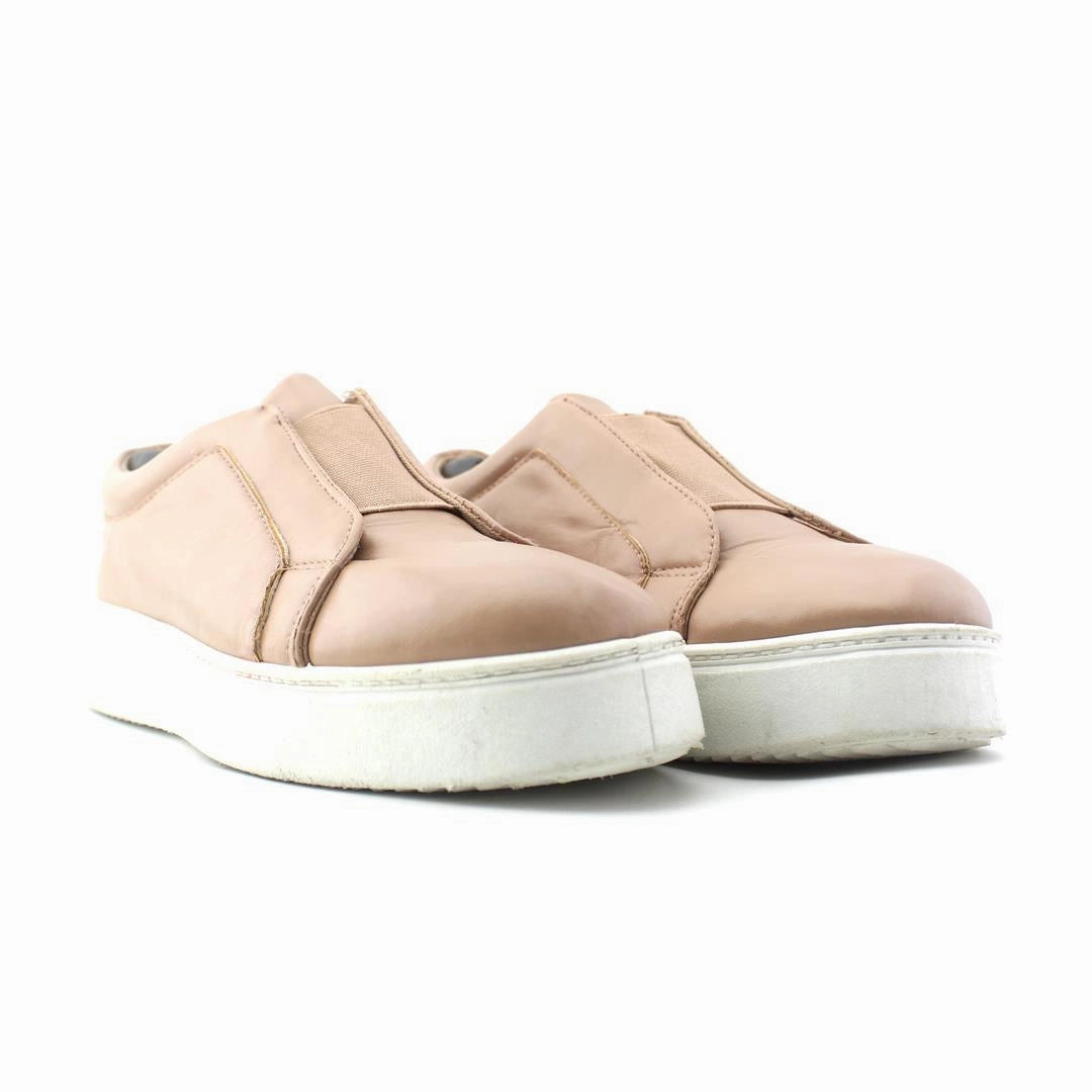 AMERICAN BRAND . outdoor ready shoe visuals