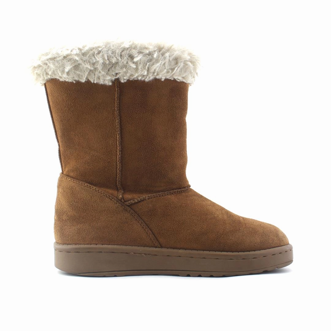 AMERICAN BRAND . outdoor ready shoe visuals