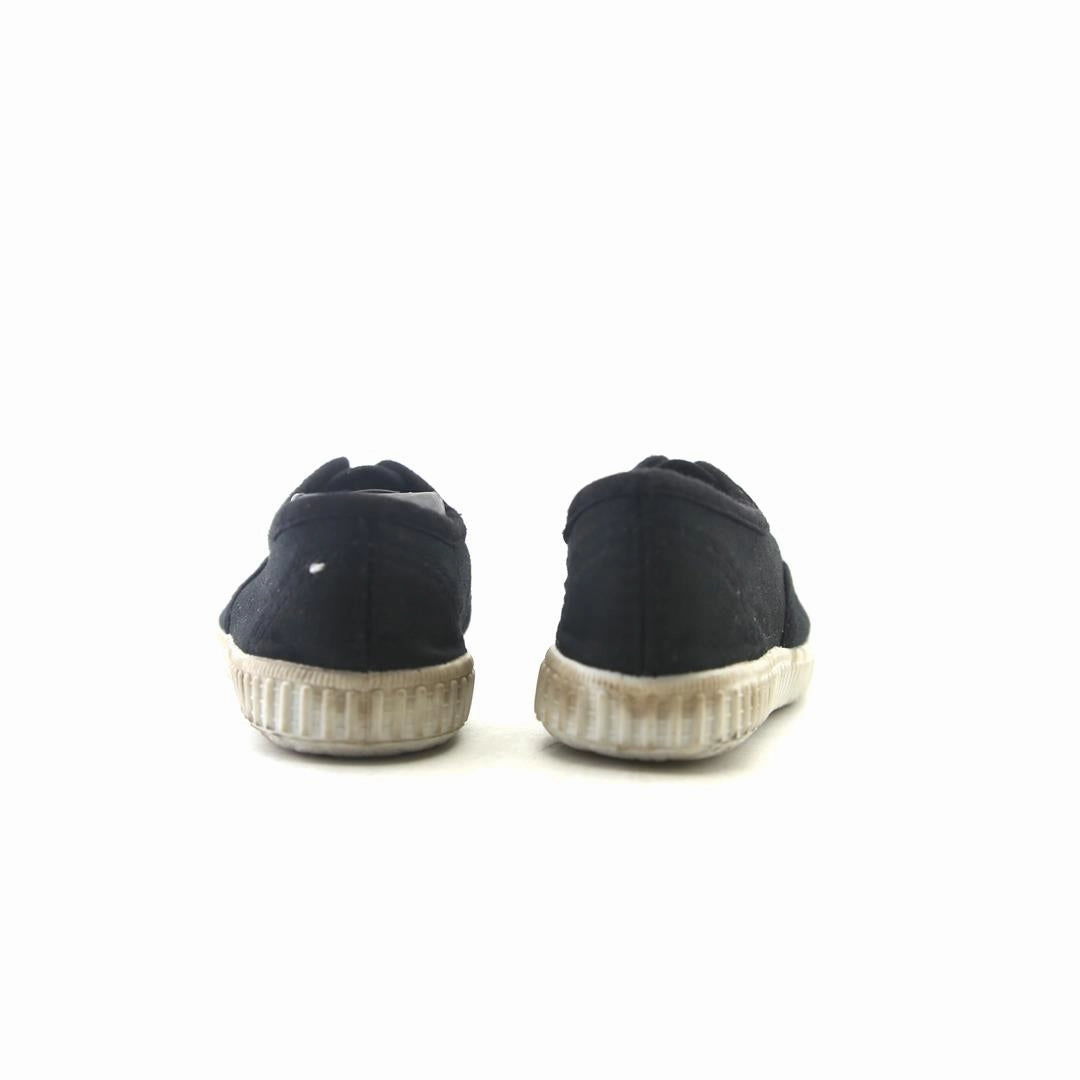 AMERICAN BRAND . outdoor ready shoe visuals