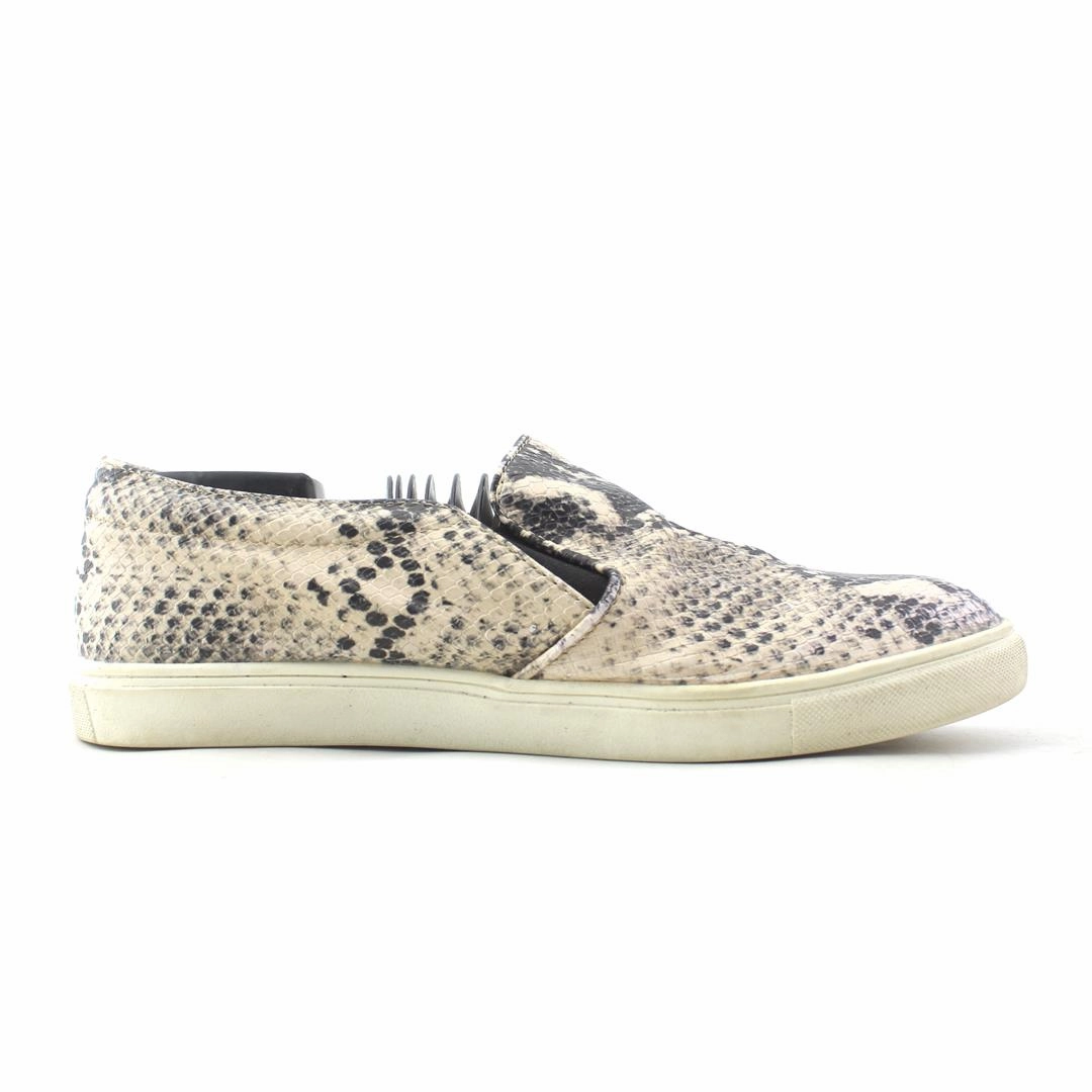 AMERICAN BRAND . outdoor ready shoe visuals