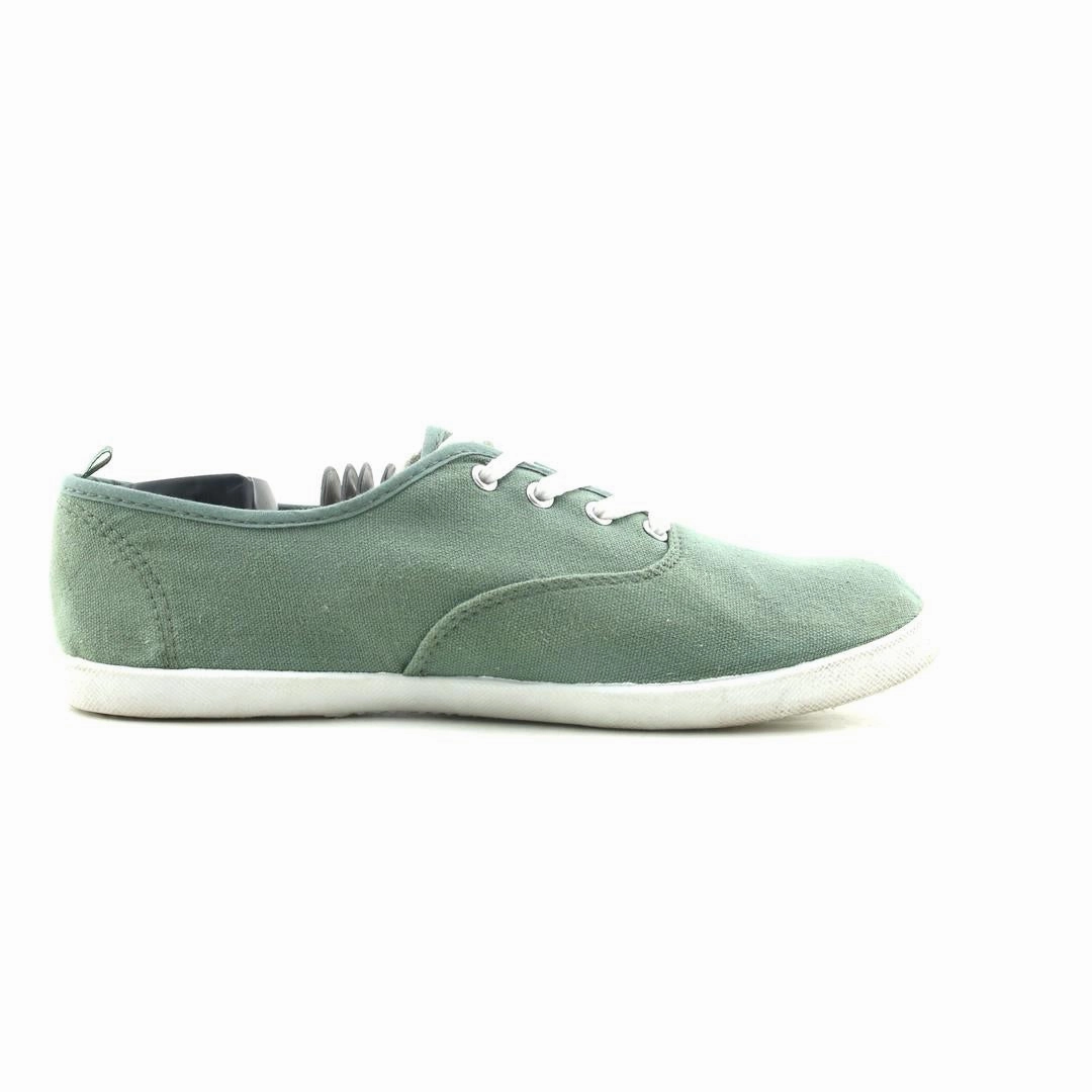 AMERICAN BRAND . outdoor ready shoe visuals
