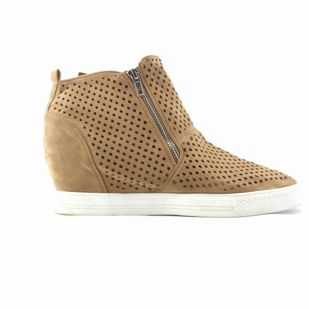 AMERICAN BRAND . outdoor ready shoe visuals