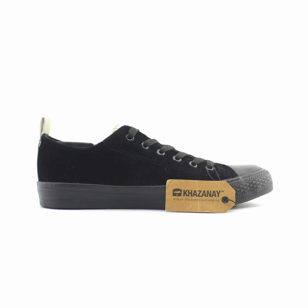AMERICAN BRAND . outdoor ready shoe visuals