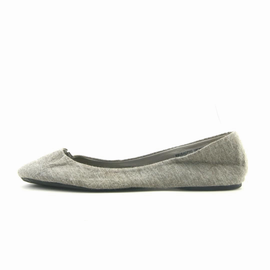AMERICAN BRAND . outdoor ready shoe visuals