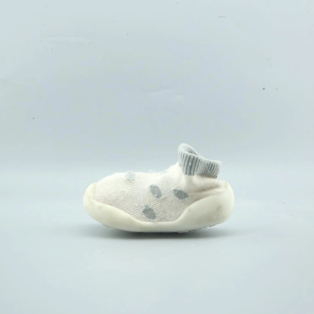 AMERICAN BRAND . simple casual shoe pictures