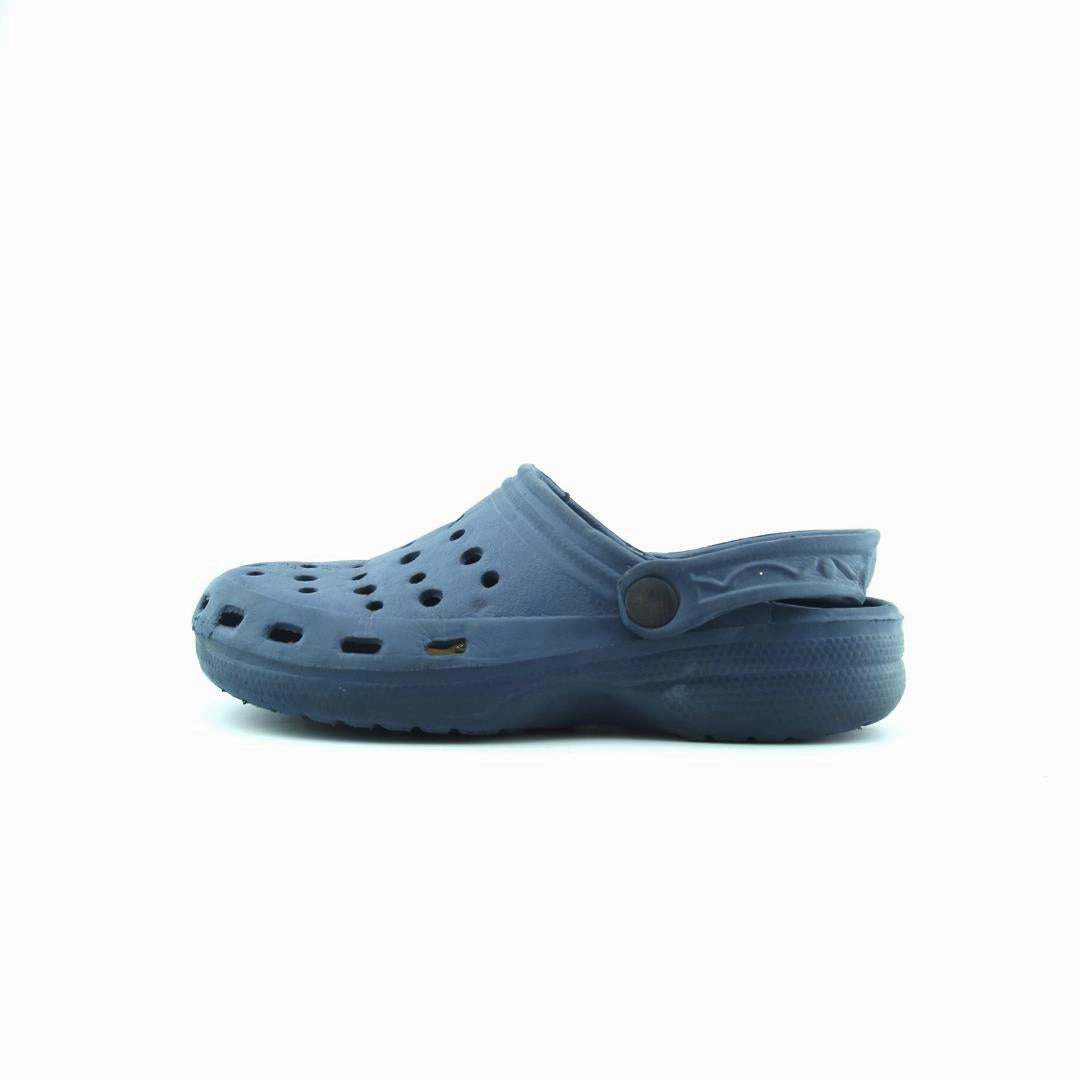 AMERICAN BRAND . simple casual shoe pictures