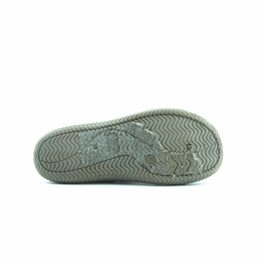 AMERICAN BRAND . simple casual shoe pictures
