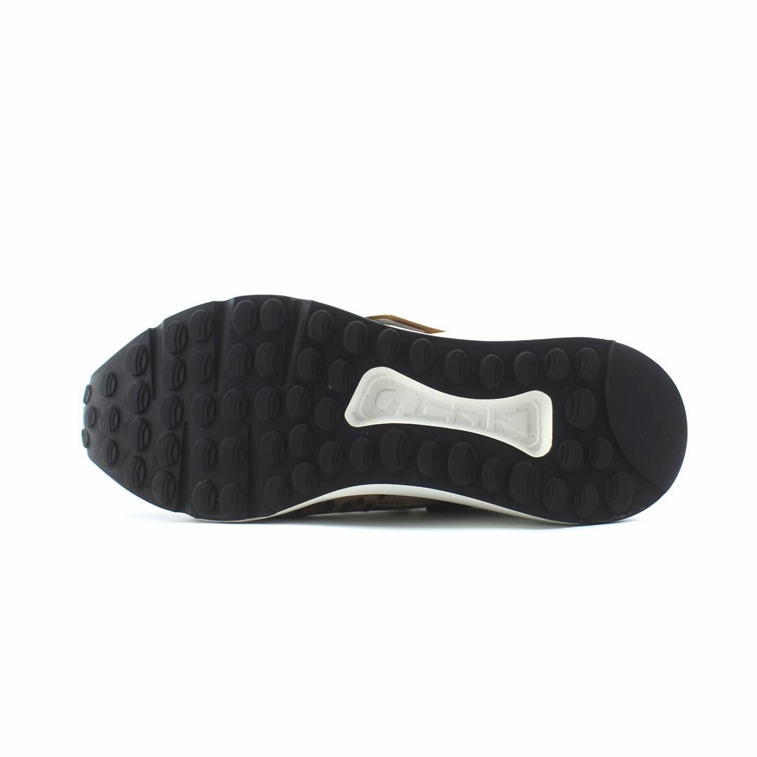 AMERICAN BRAND . simple casual shoe pictures