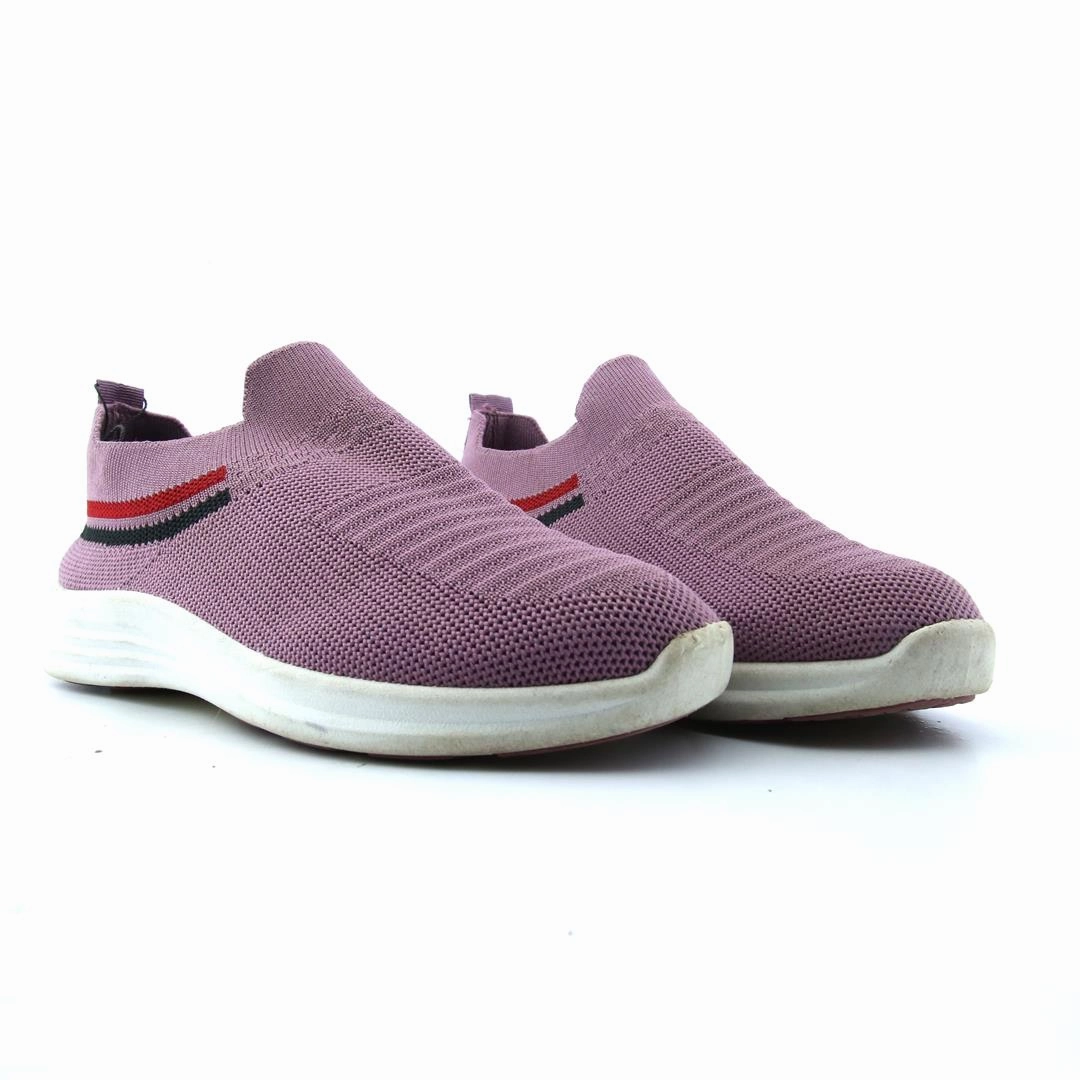 AMERICAN BRAND . simple casual shoe pictures