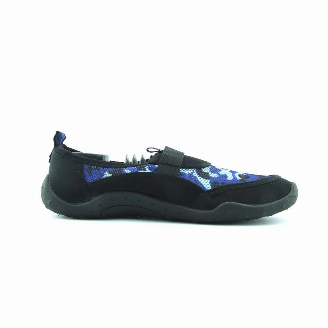 AMERICAN BRAND . simple casual shoe pictures