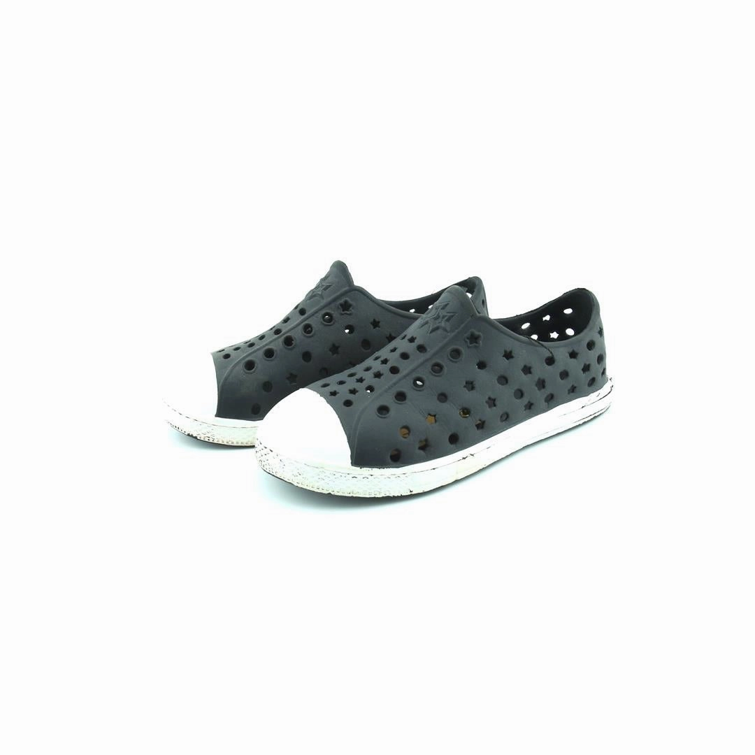 AMERICAN BRAND . American versatile shoes