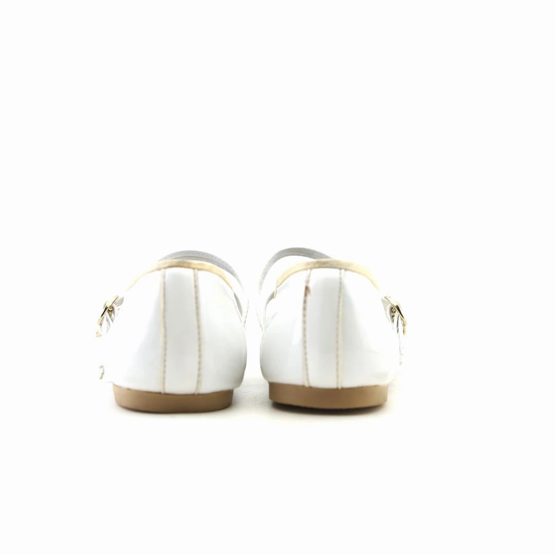 AMERICAN BRAND . simple casual shoe pictures