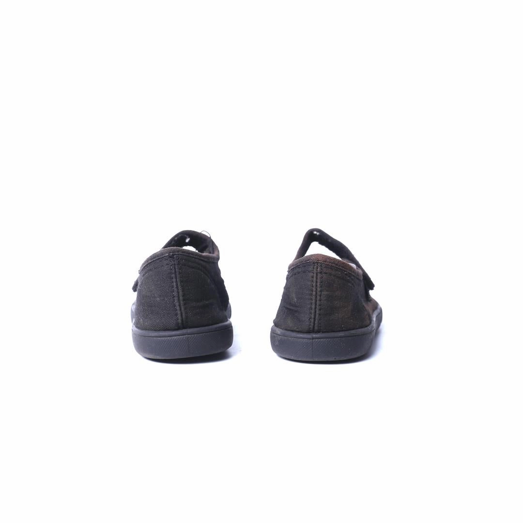 AMERICAN BRAND . simple casual shoe pictures