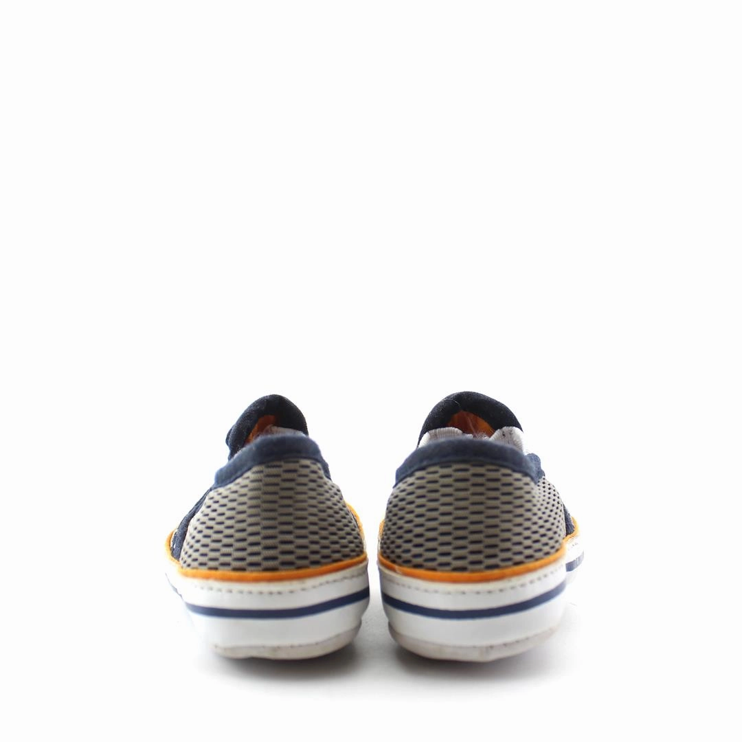 AMERICAN BRAND . simple casual shoe pictures