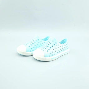 AMERICAN BRAND . American versatile shoes