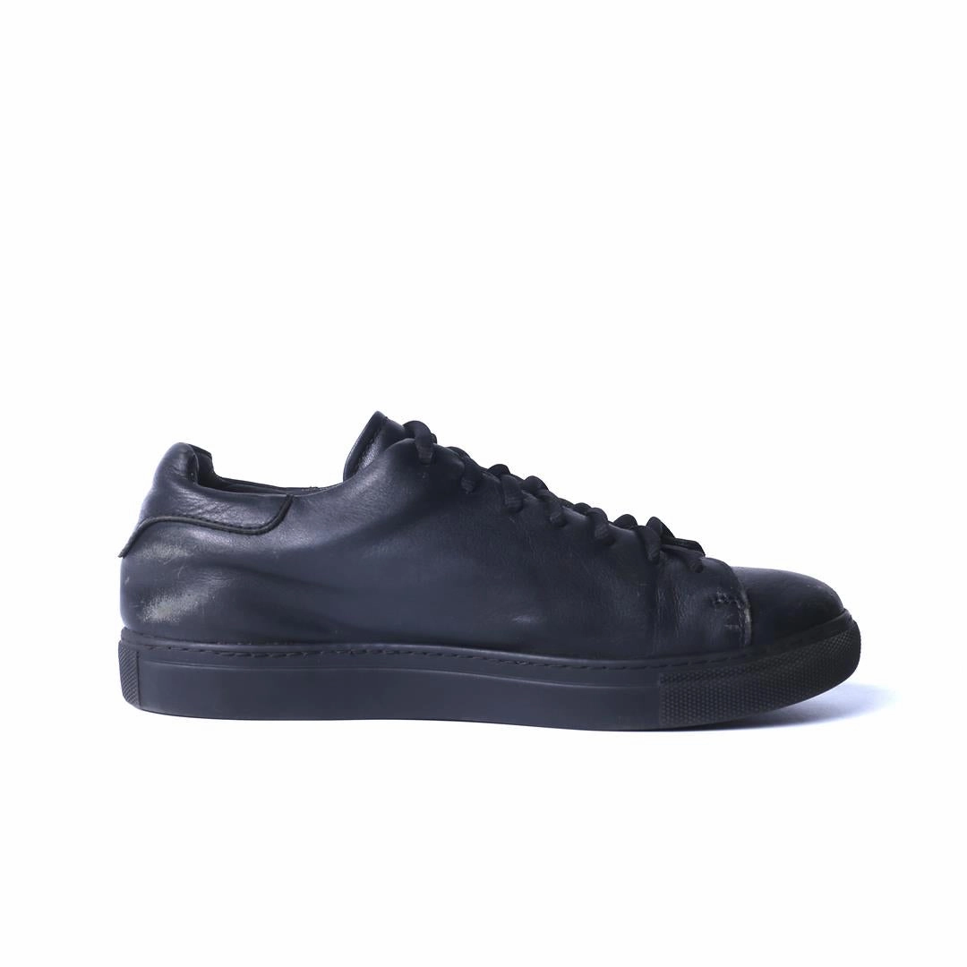 AMERICAN BRAND . simple casual shoe pictures
