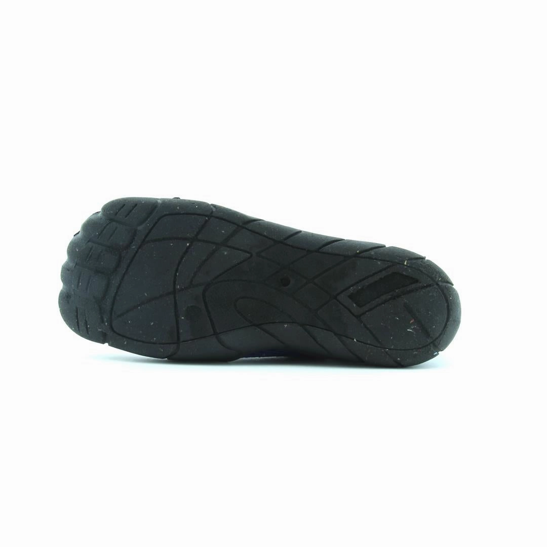 AMERICAN BRAND . simple casual shoe pictures