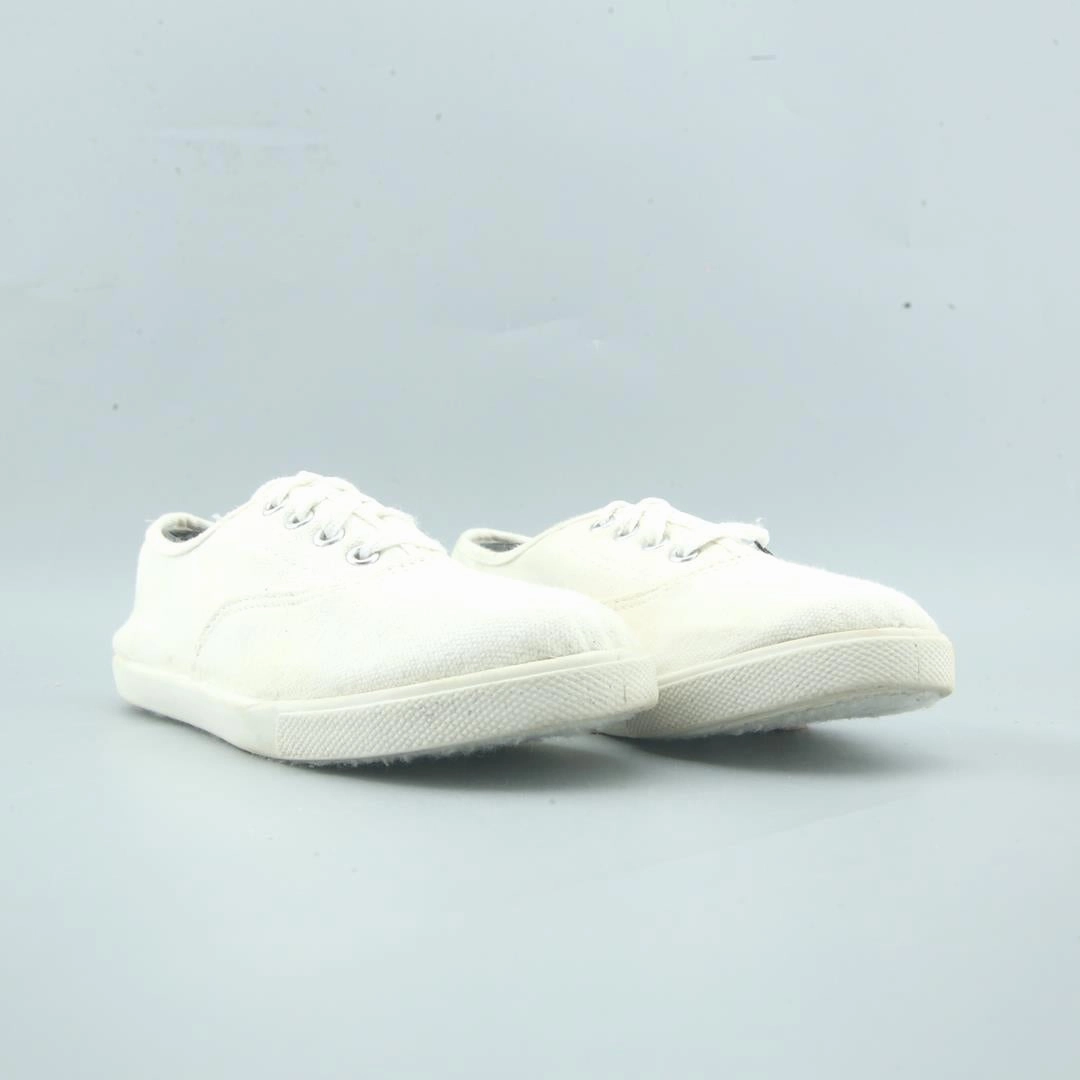 AMERICAN BRAND . simple casual shoe pictures