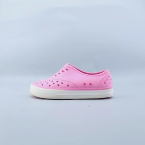 AMERICAN BRAND . American versatile shoes