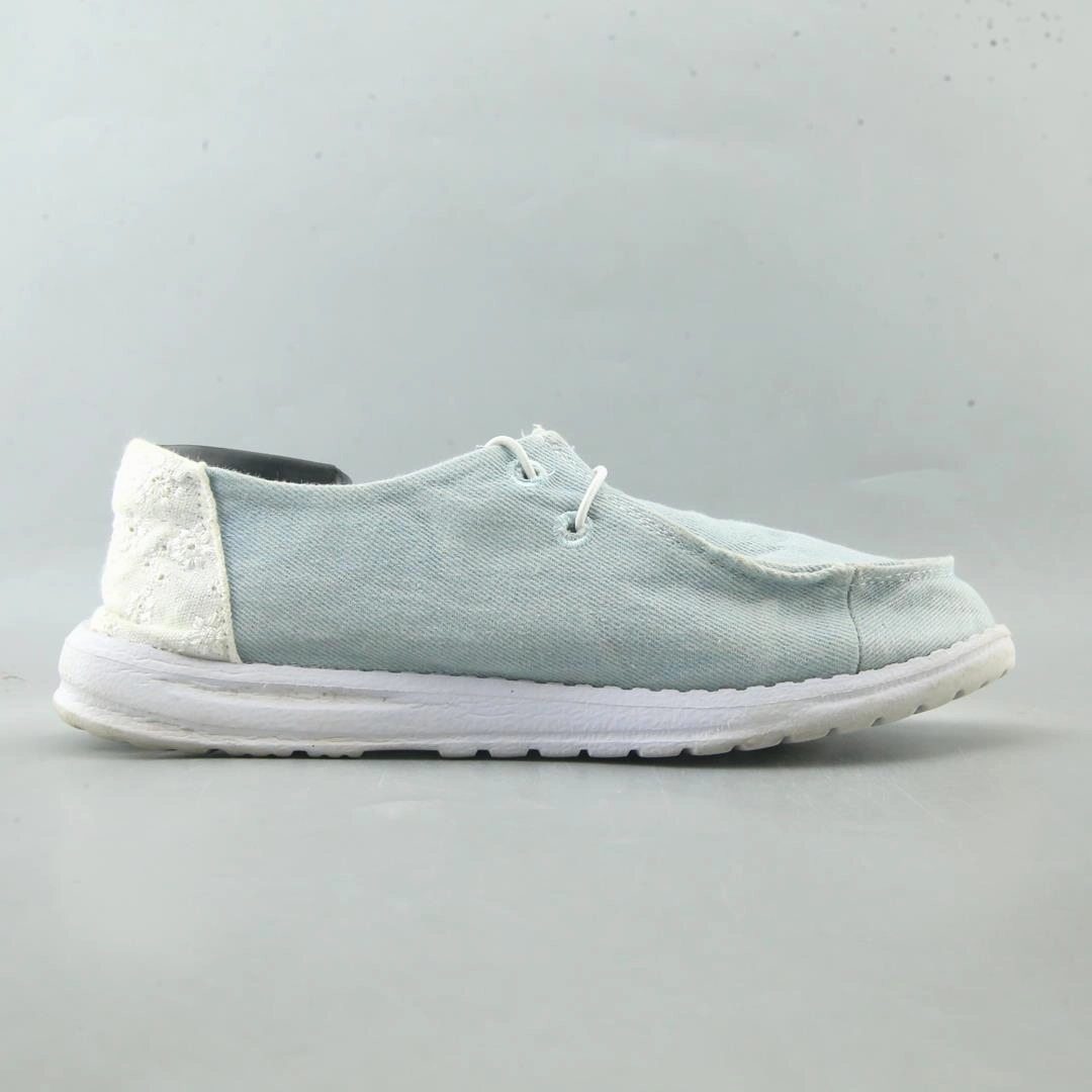 AMERICAN BRAND . simple casual shoe pictures