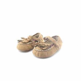 AMERICAN BRAND . American versatile shoes