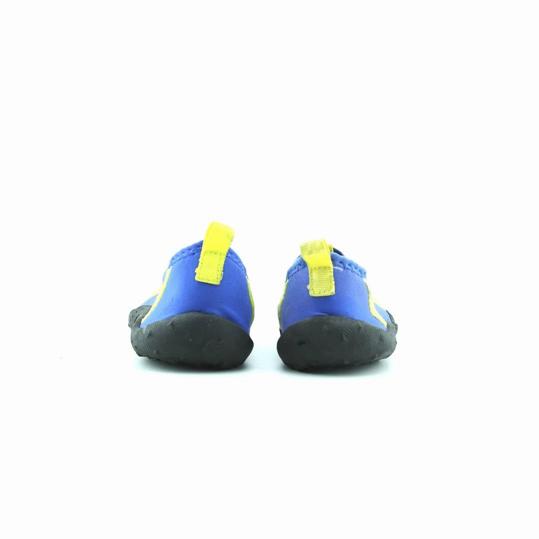 AMERICAN BRAND . simple casual shoe pictures