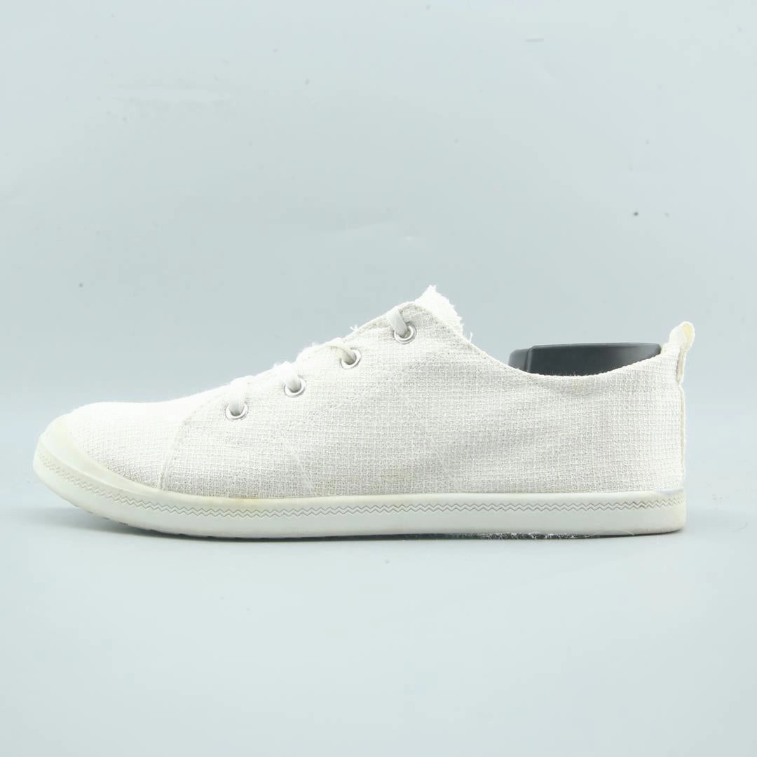 AMERICAN BRAND . American versatile shoes