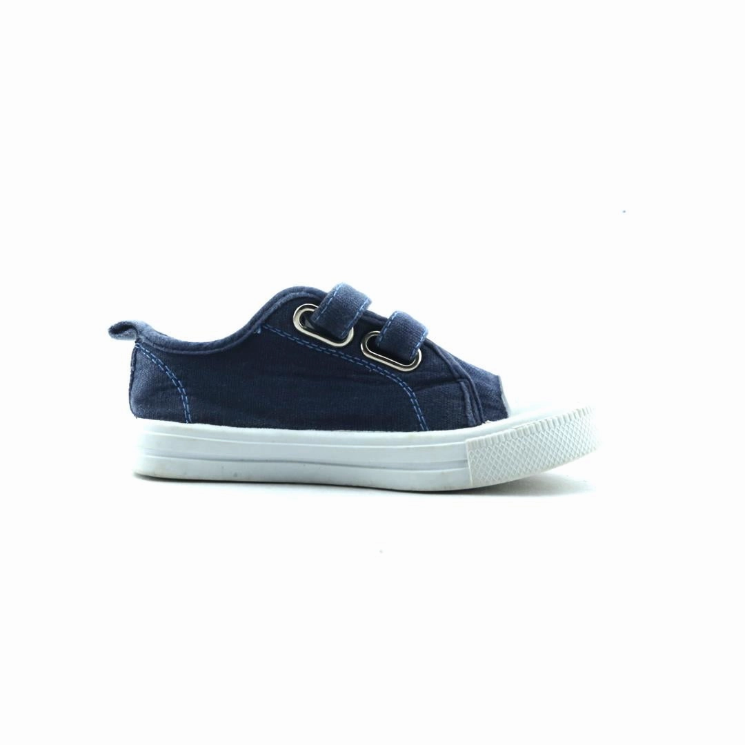 AMERICAN BRAND . simple casual shoe pictures