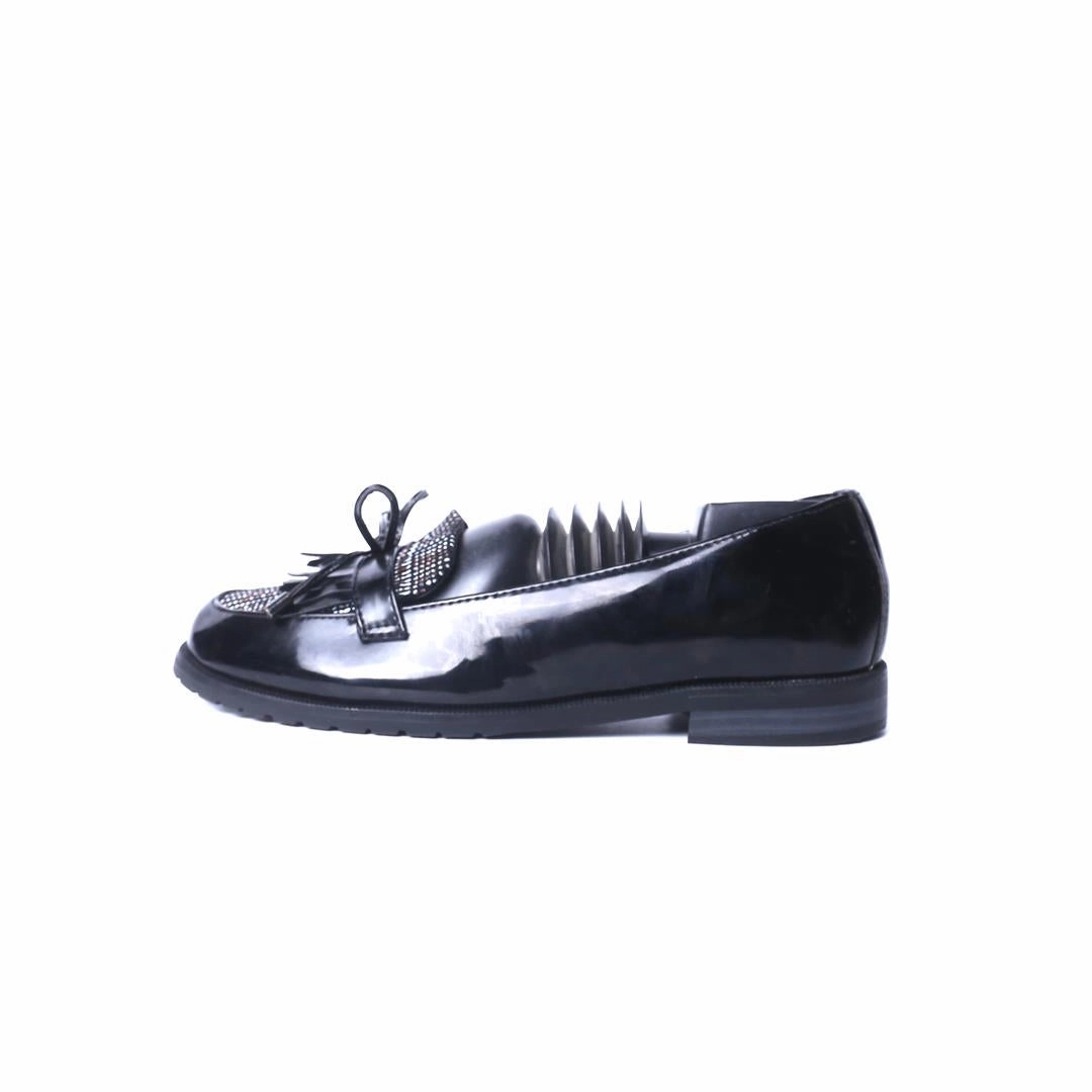 AMERICAN BRAND . simple casual shoe pictures
