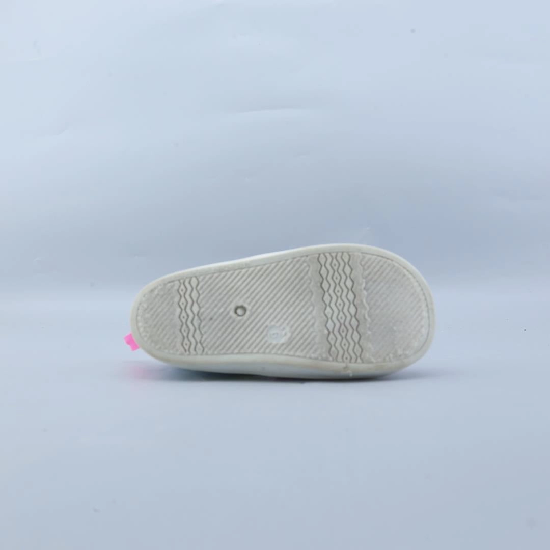 AMERICAN BRAND . simple casual shoe pictures