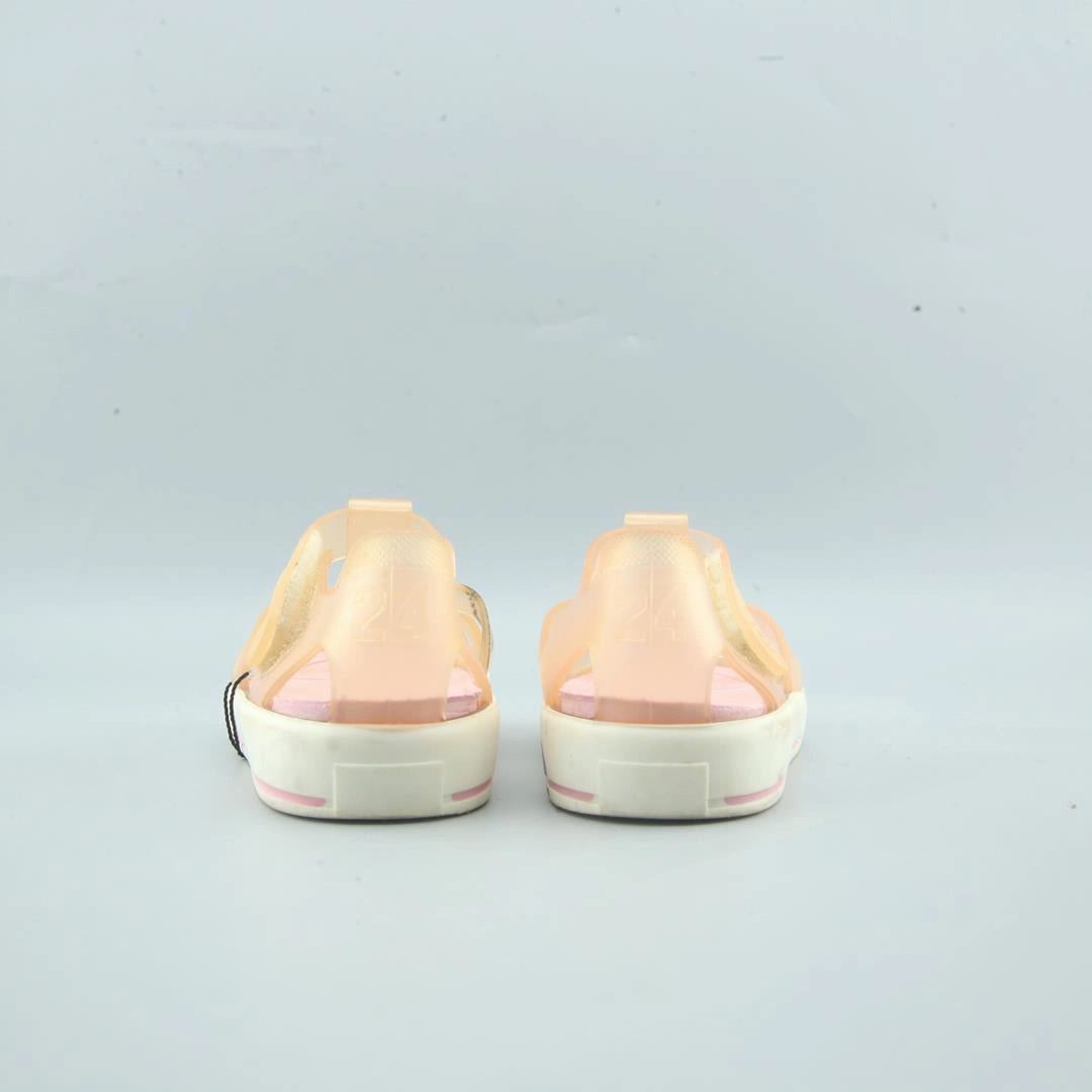AMERICAN BRAND . simple casual shoe pictures