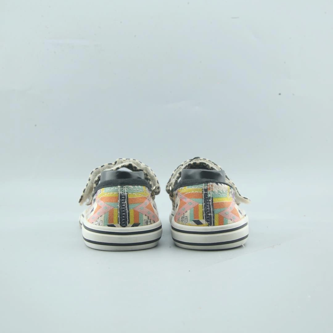 AMERICAN BRAND . simple casual shoe pictures