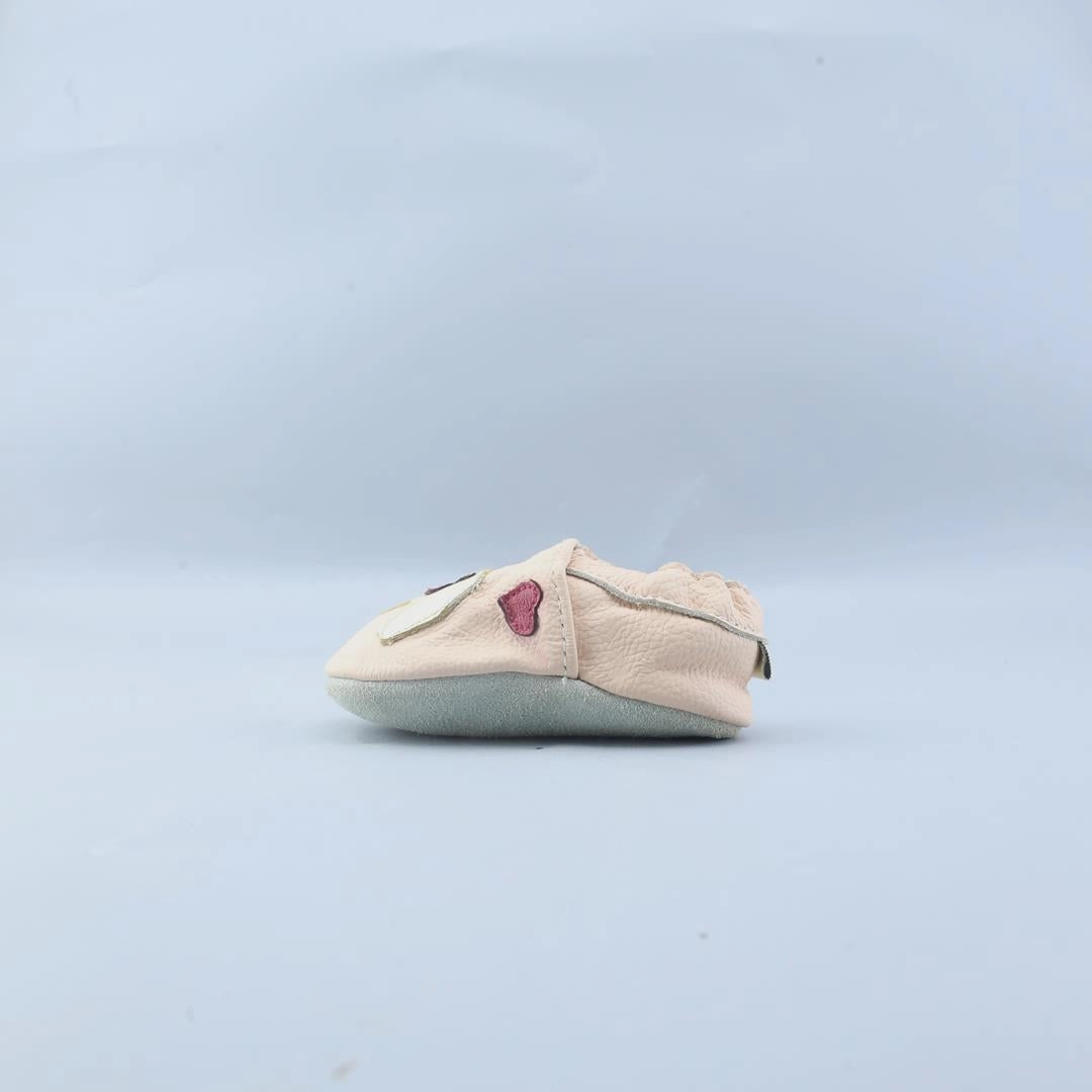 AMERICAN BRAND . American versatile shoes