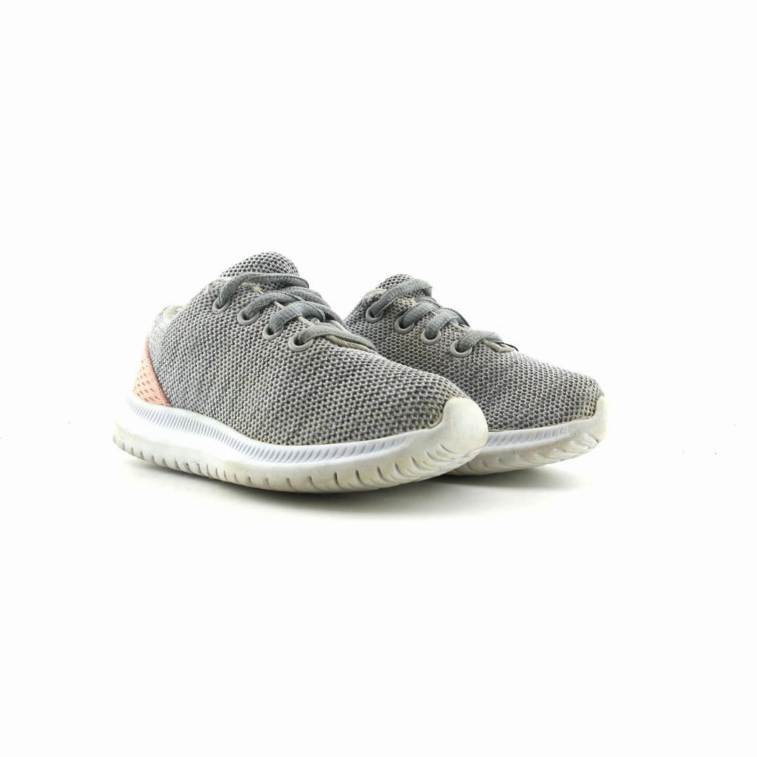 AMERICAN BRAND . simple casual shoe pictures