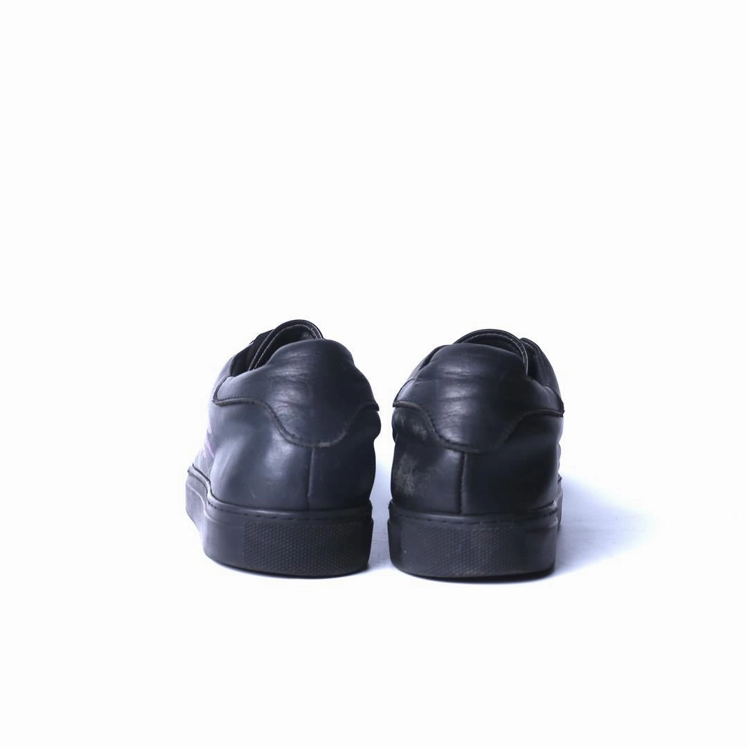 AMERICAN BRAND . simple casual shoe pictures