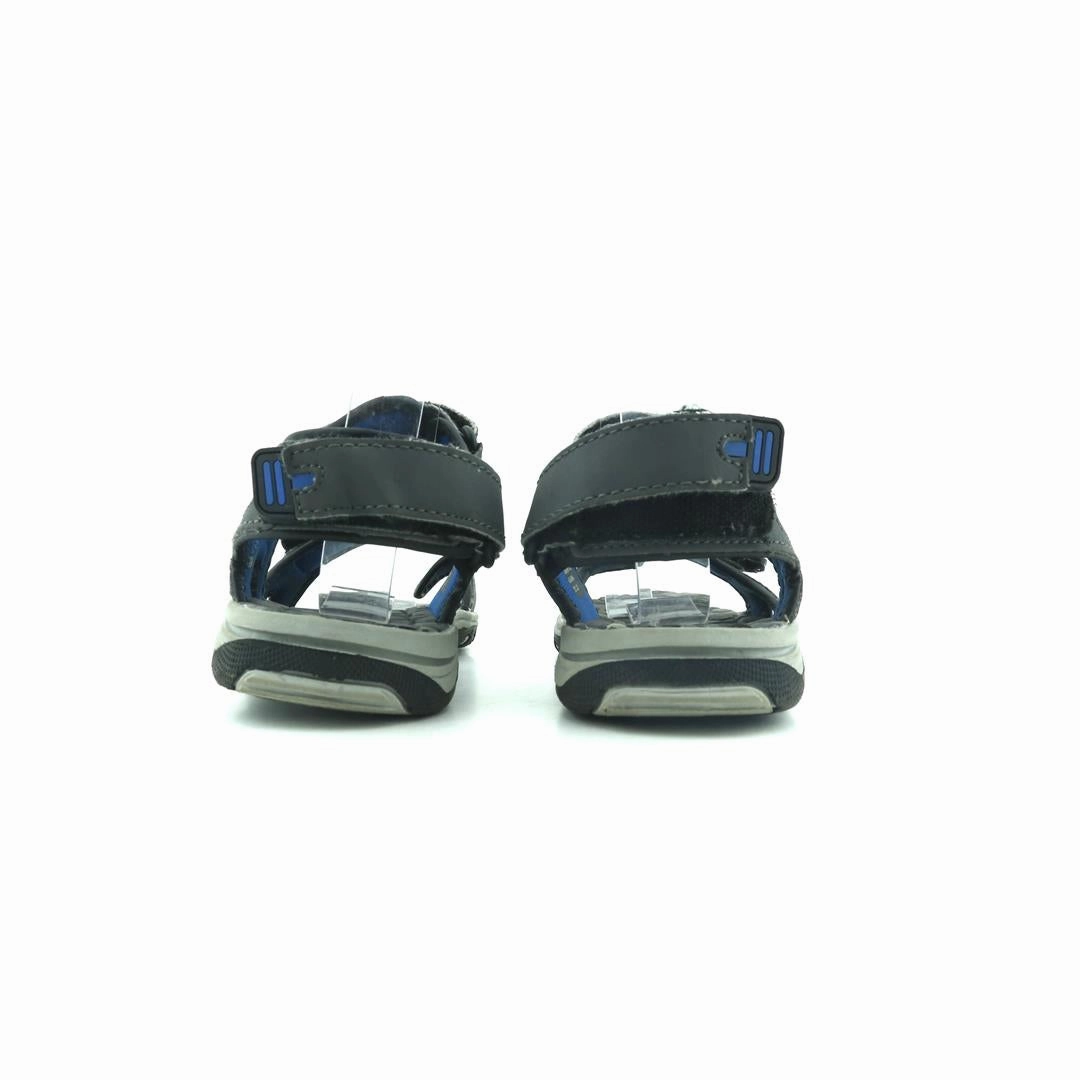 AMERICAN BRAND . simple casual shoe pictures